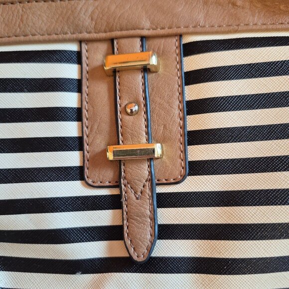 Small stripped crossbody bag purse - Picture 3 of 13